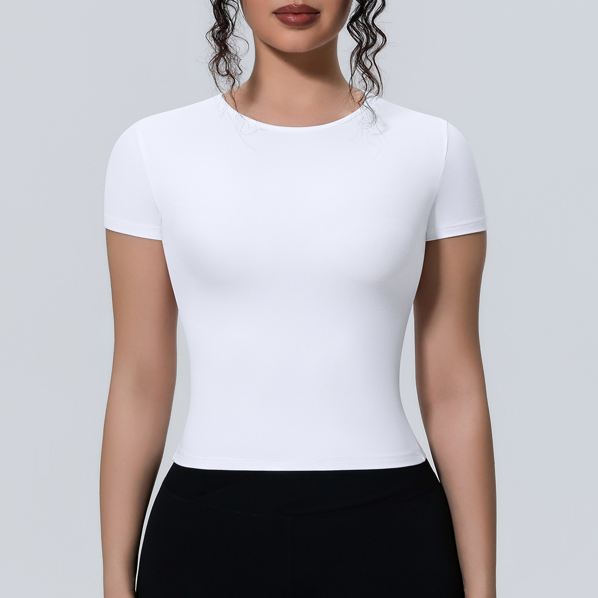 Damska obcisła koszulka sporto – T Shirt Tight Fit recenzja i cena